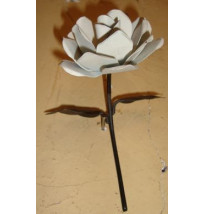 Enfeite-Rosa de ferro e flandes c/cabo