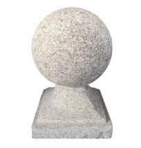 Esfera de granito mineiro