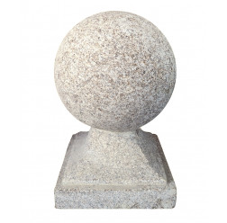 Esfera de granito mineiro